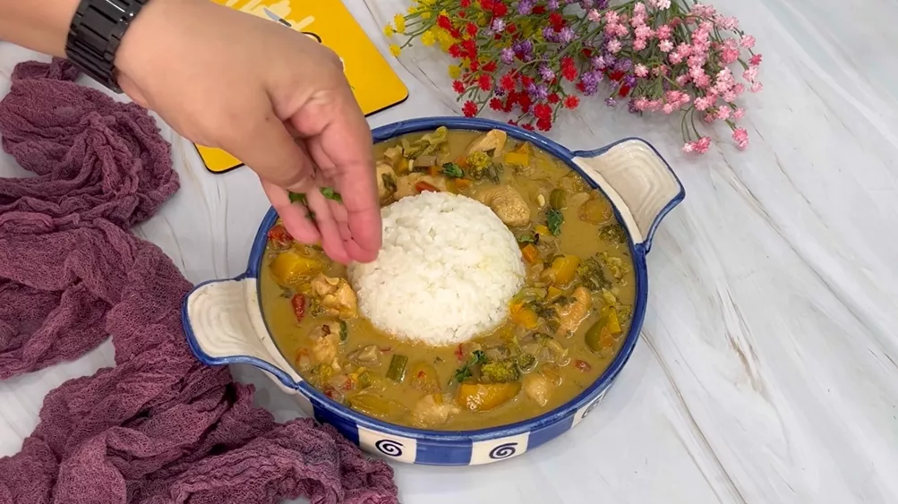 Mango Coconut Chicken Curry with Sticky Rice